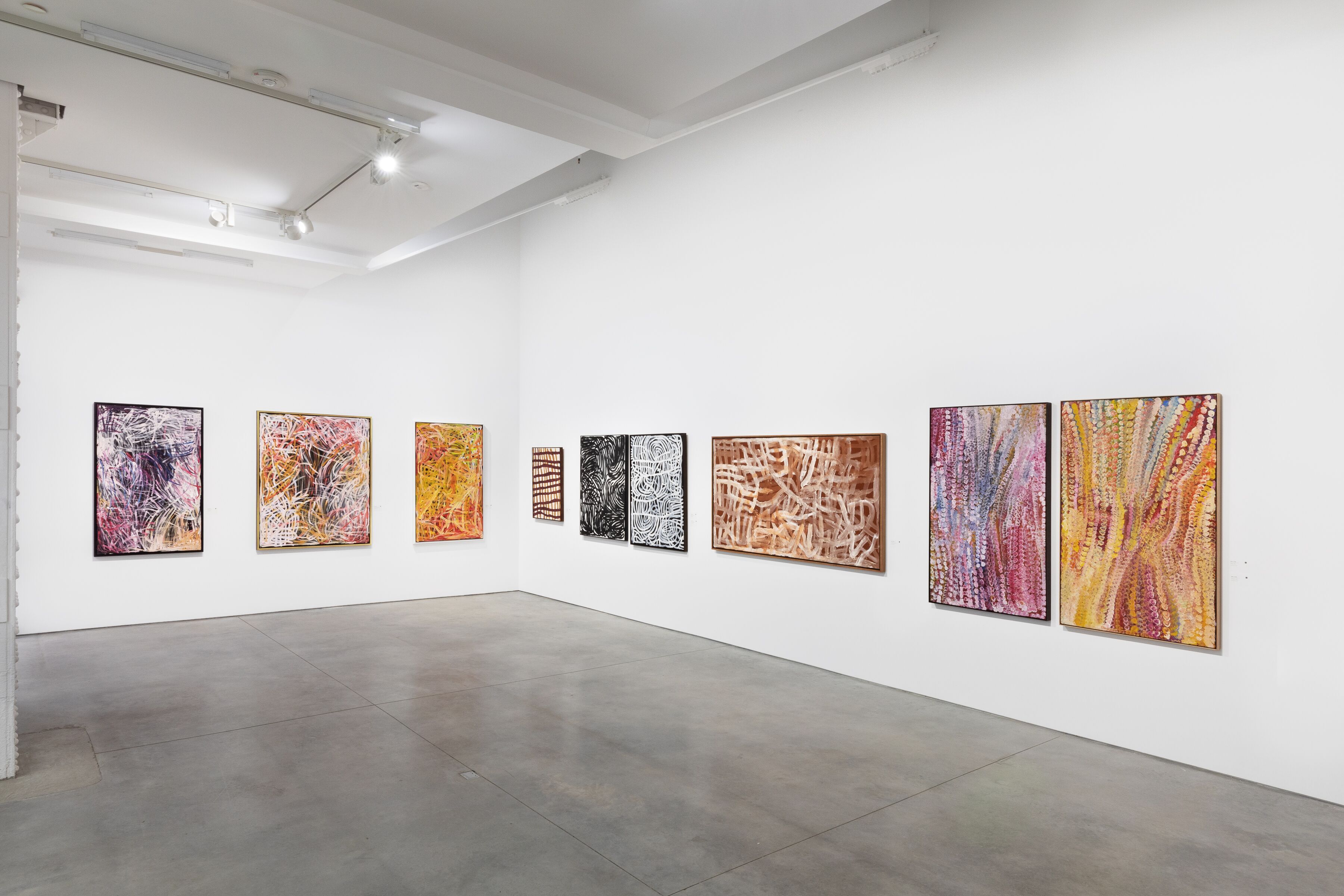 Emily Kame Kngwarreye, Emily at D’Lan Davidson, photo 3