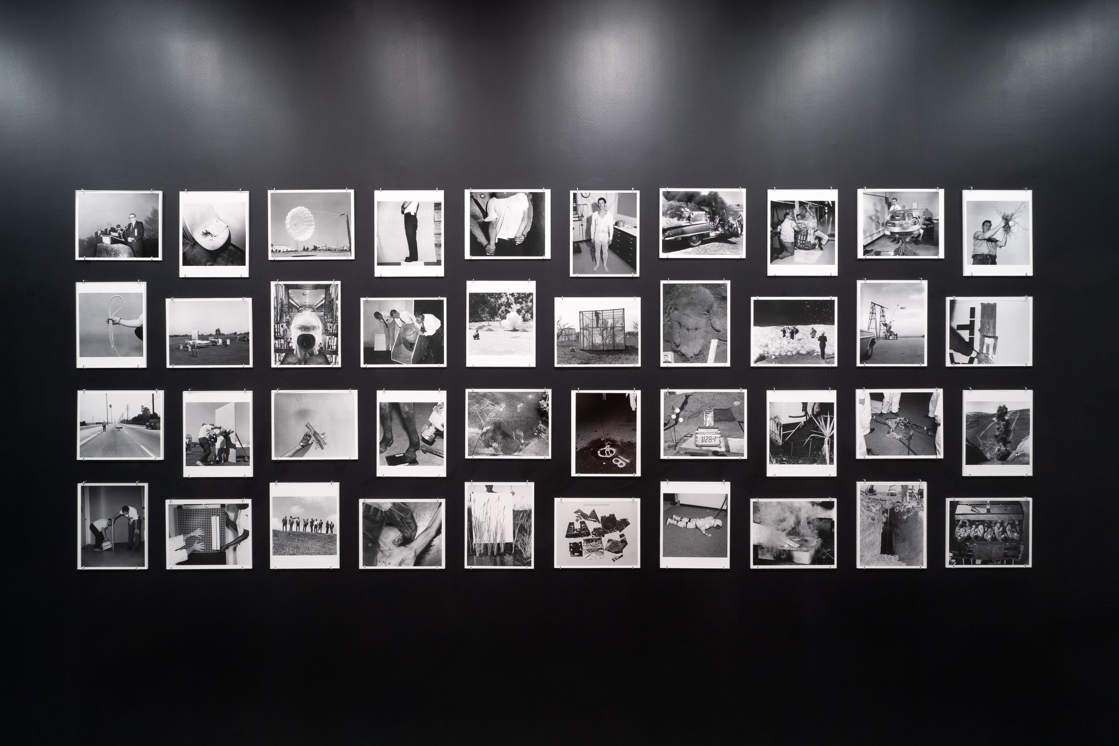 Mike Mandel & Larry Sultan, Evidence at Zander Galerie, photo 3