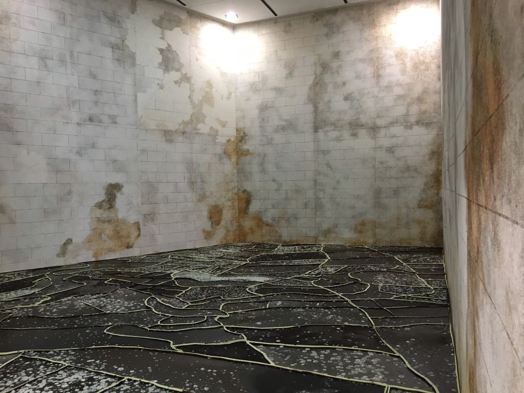 Gal Weinstein, Sun Stand Still at Israel Pavilion, photo 2
