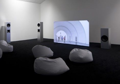 Lili Reynaud-Dewar, Dents, Gencives, Machines, Futur, Société at Mennour, photo 8