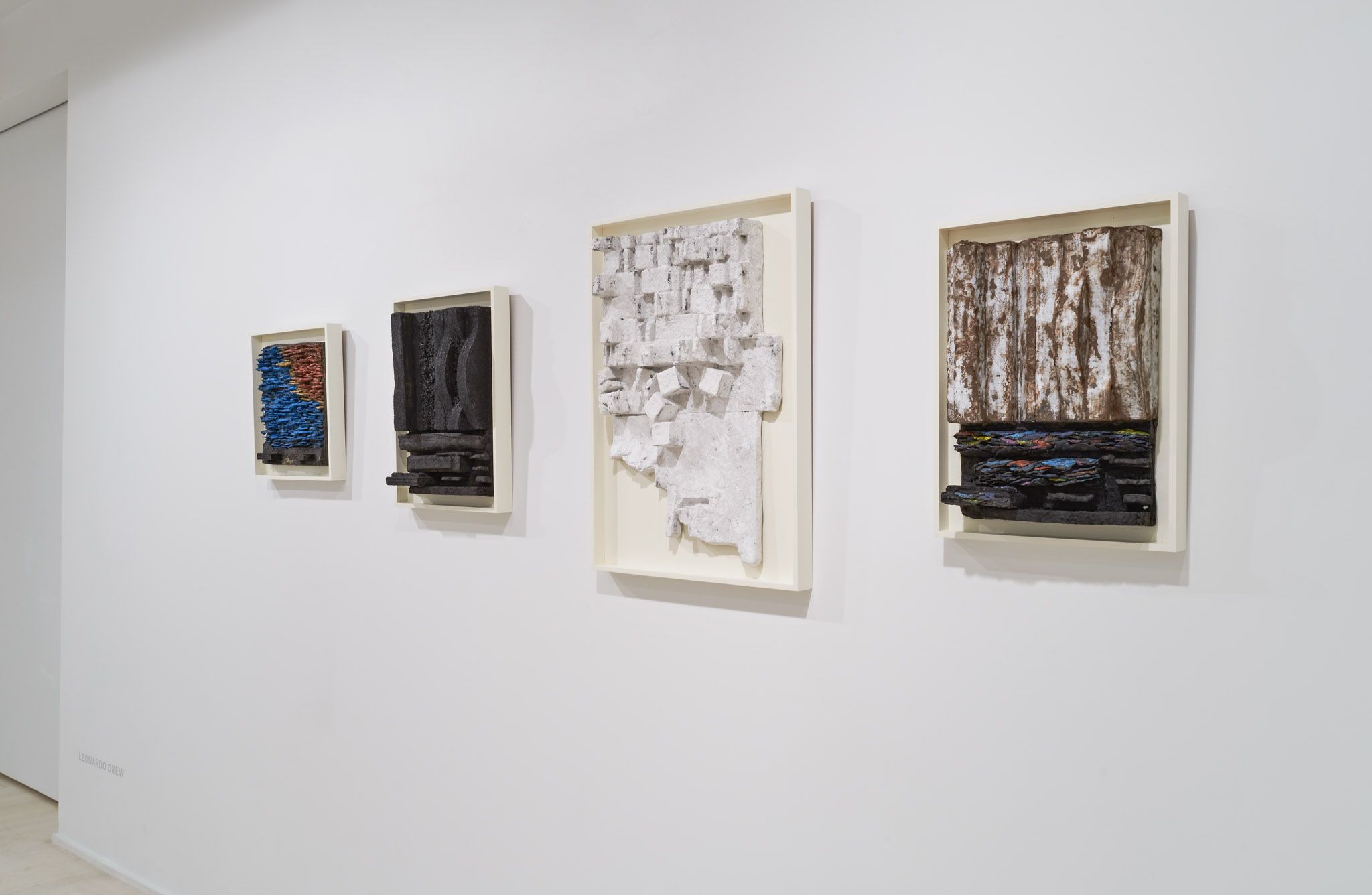 Leonardo Drew, Leonardo Drew at Pace Prints, photo 22