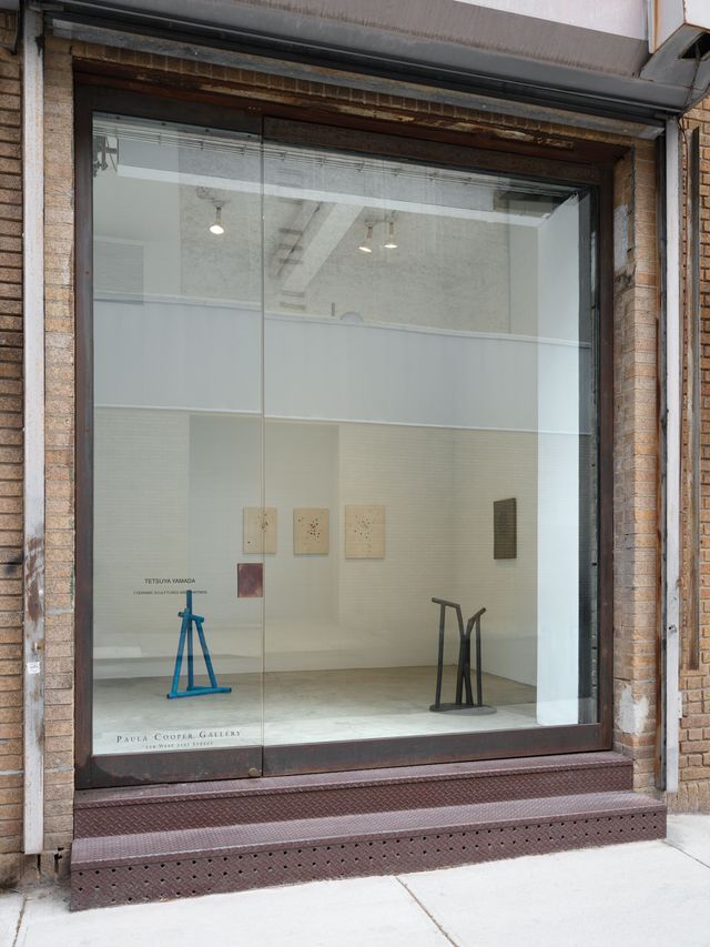 Tetsuya Yamada, 7 Sculptures and Paintings in Ceramic at Paula Cooper, photo 3