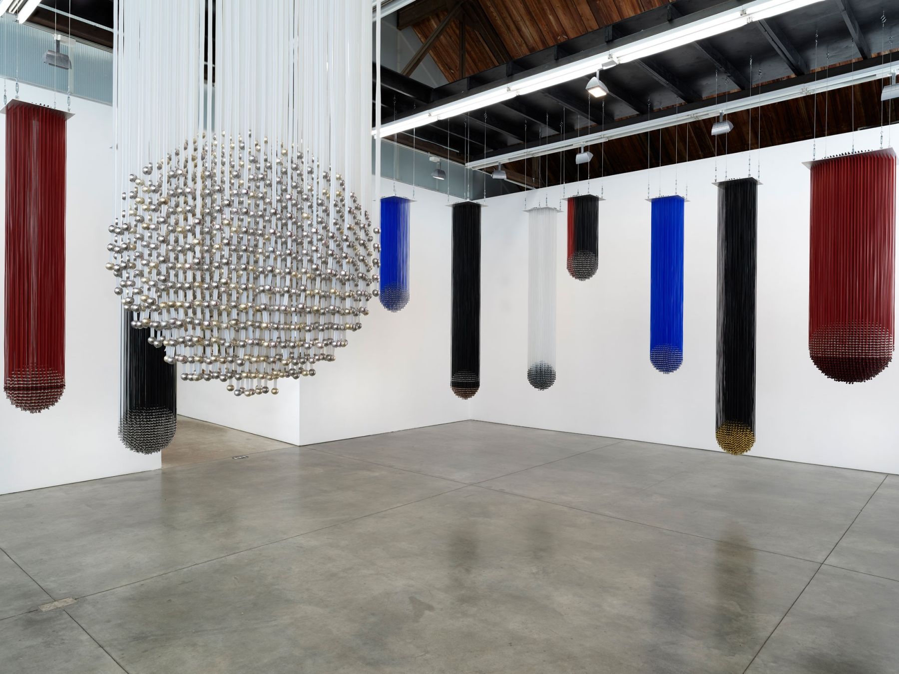 Eva LeWitt, Eva LeWitt at Luhring Augustine, photo 4