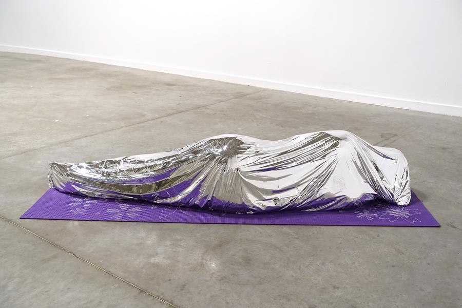 Klaus Weber, Emergency Blanket at Andrew Kreps, photo 2