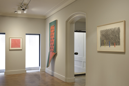 Richard Smith, Shaped Canvases 1966-1972 at Hazlitt Holland-Hibbert, photo 4