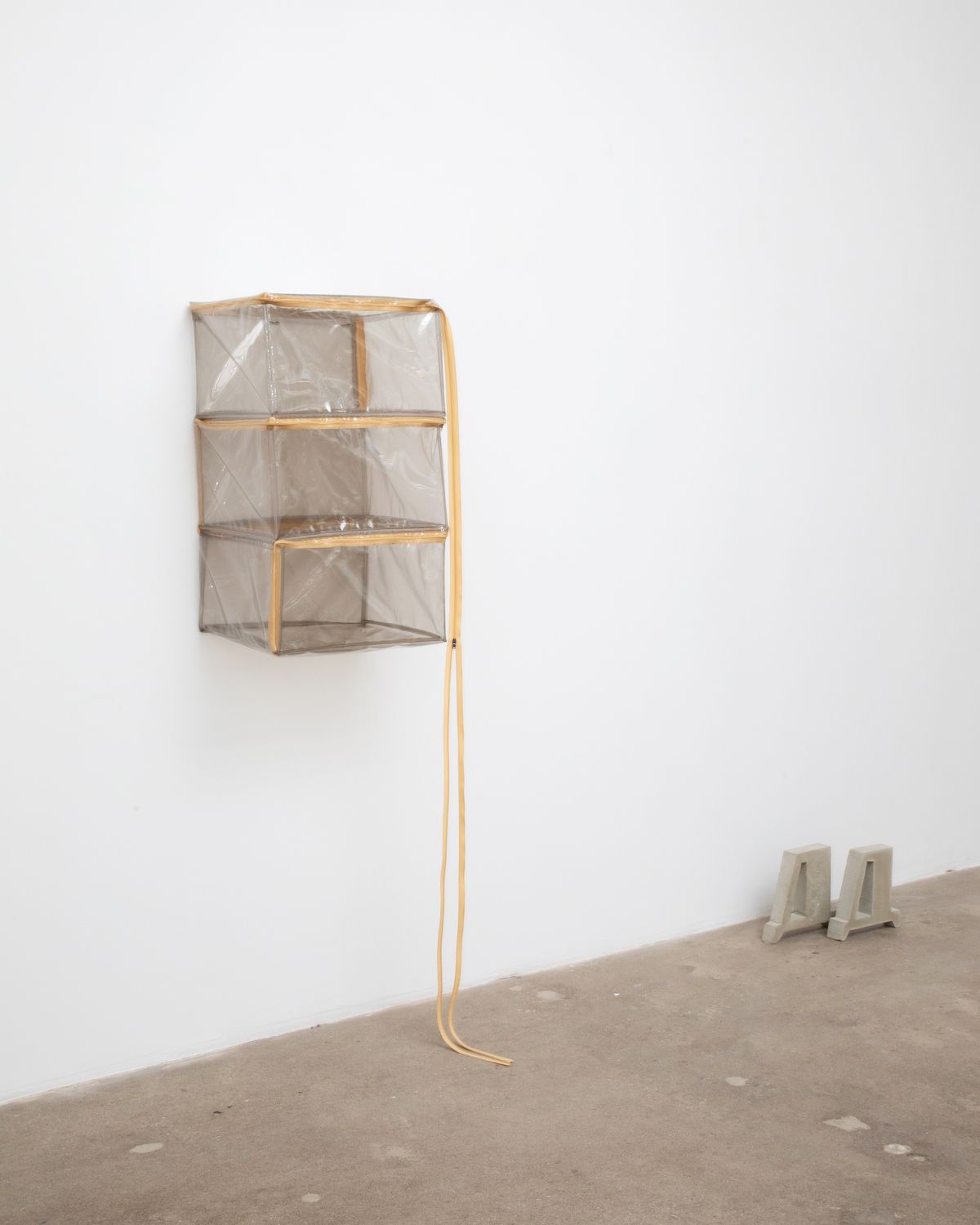 Alina Tenser, A Particular Kind of Embrace at Hesse Flatow, photo 5