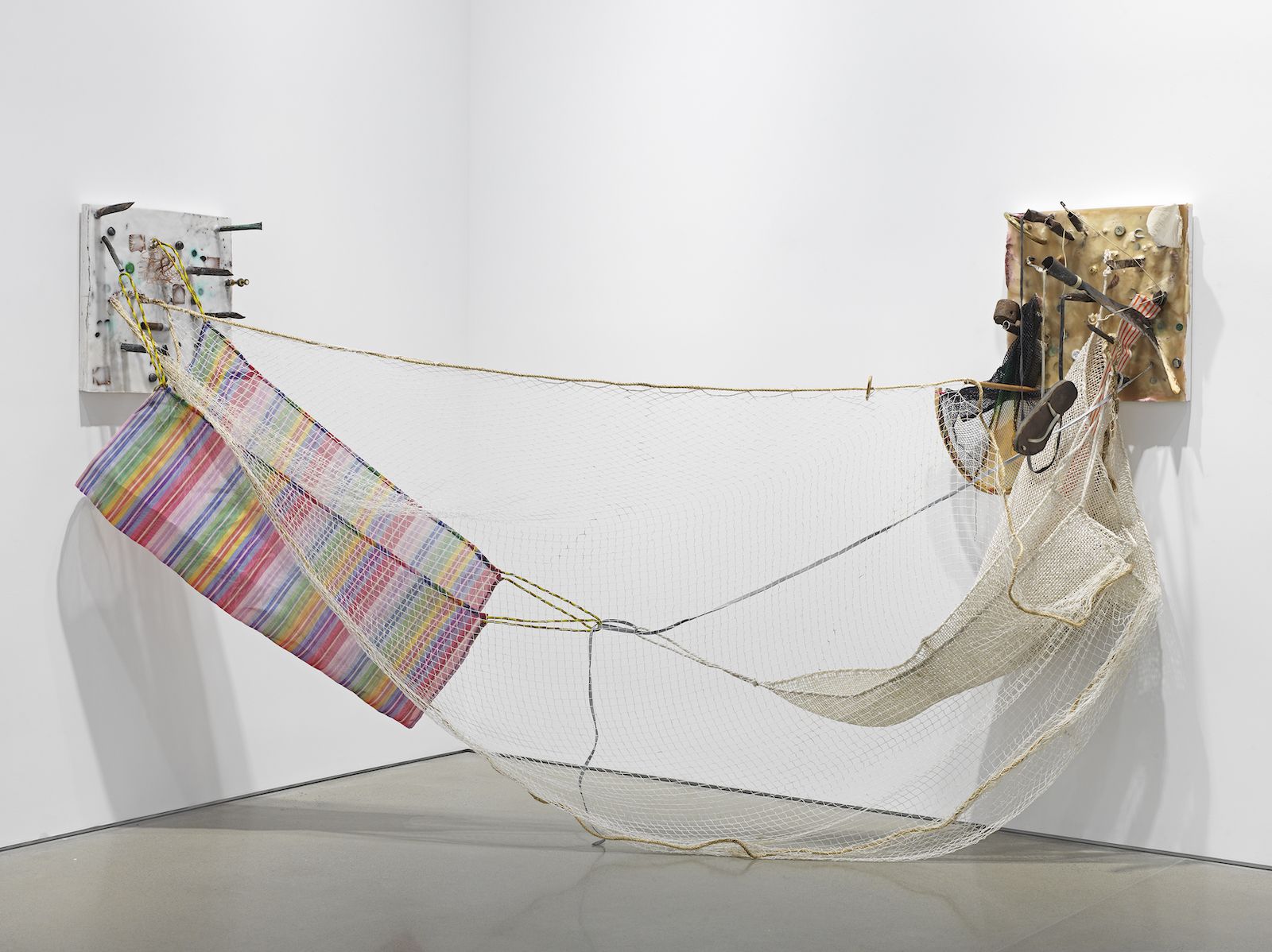 Abraham Cruzvillegas, Little Song at Kurimanzutto, photo 5