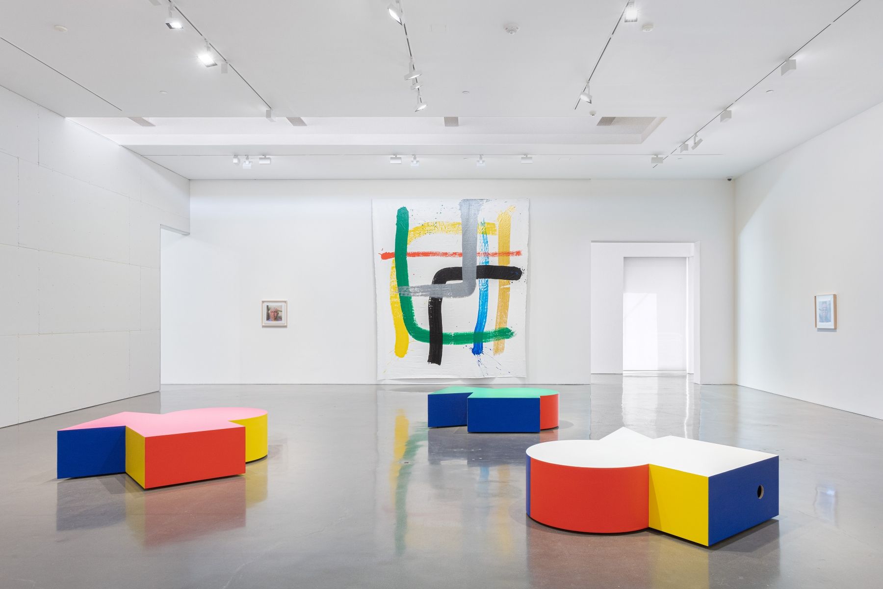 Abraham Cruzvillegas, Tres Sonetos at Regen Projects, photo 3
