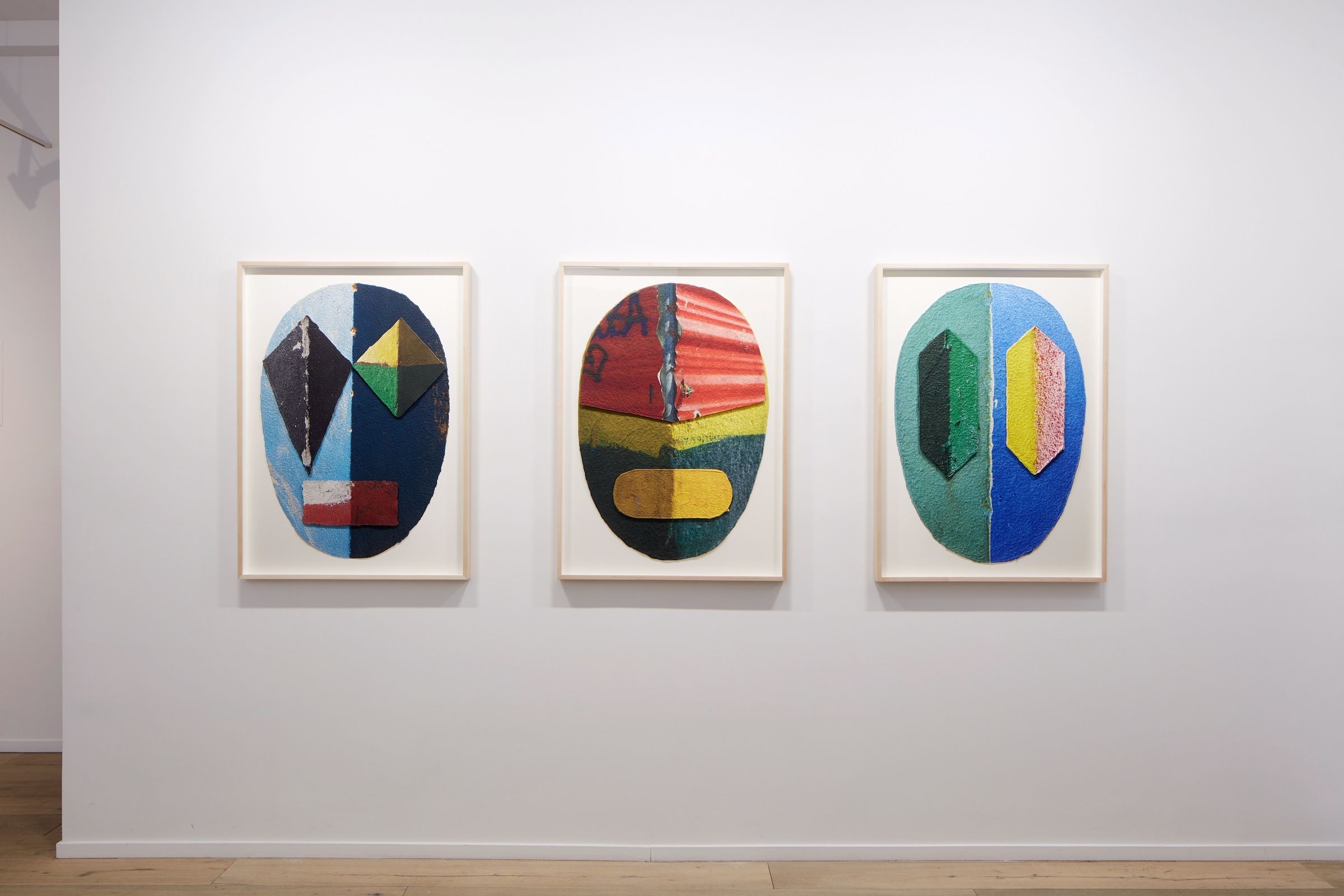 Alexandre Arrechea, Corners at Galeria Nara Roesler, photo 2