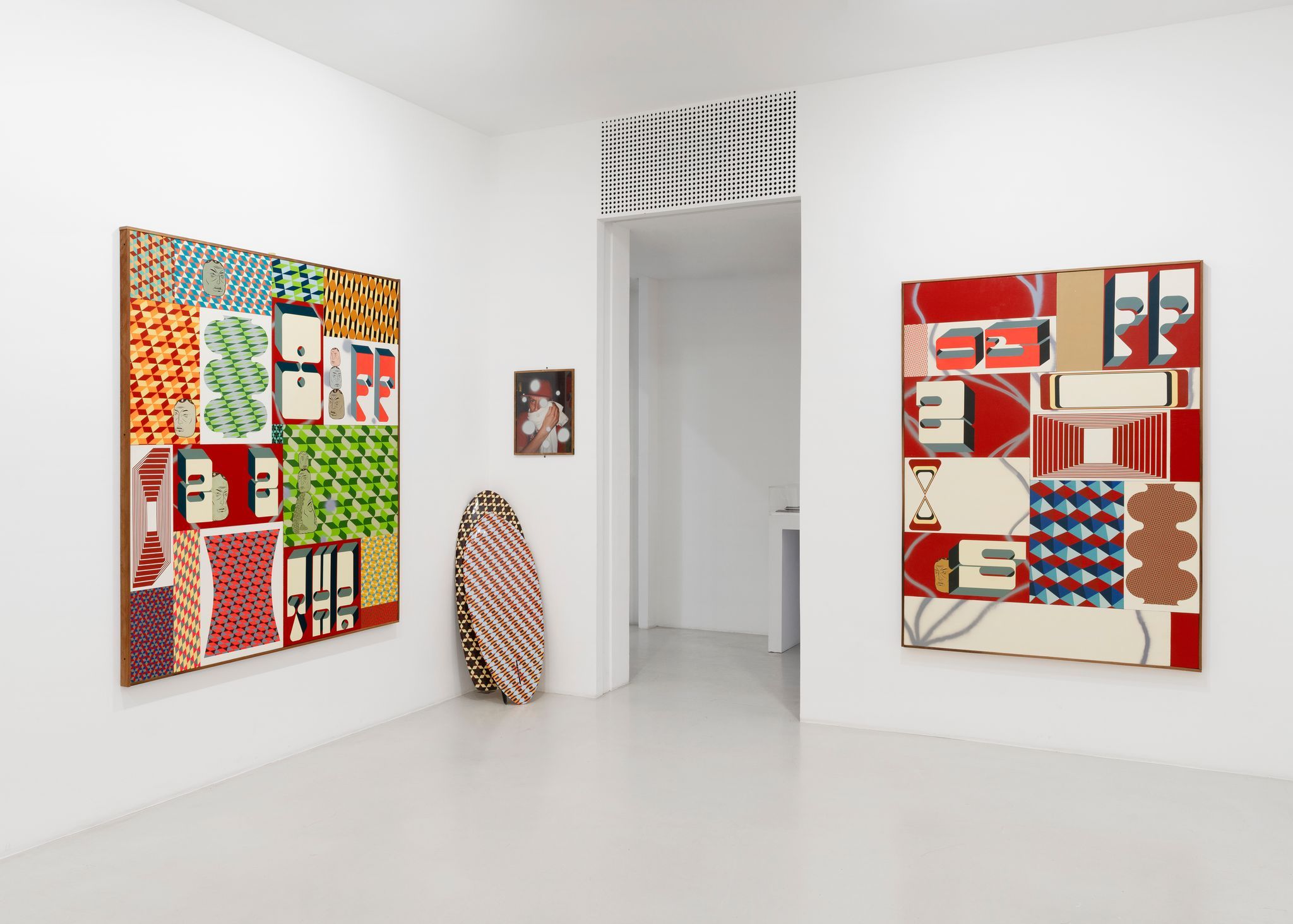 Barry McGee, I'm Listening at Perrotin, photo 6