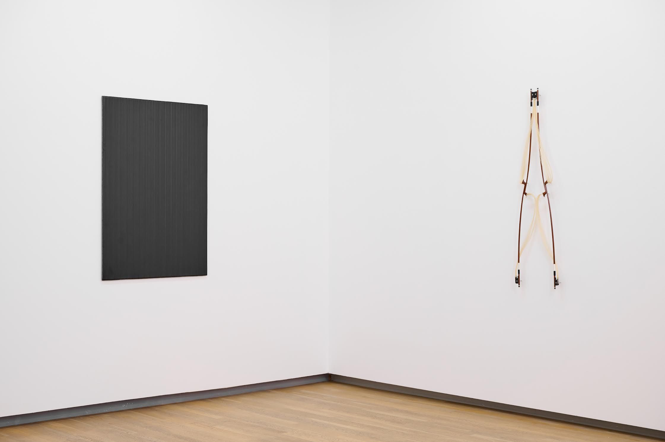 Naama Tsabar, Friction at Nazarian / Curcio, photo 3