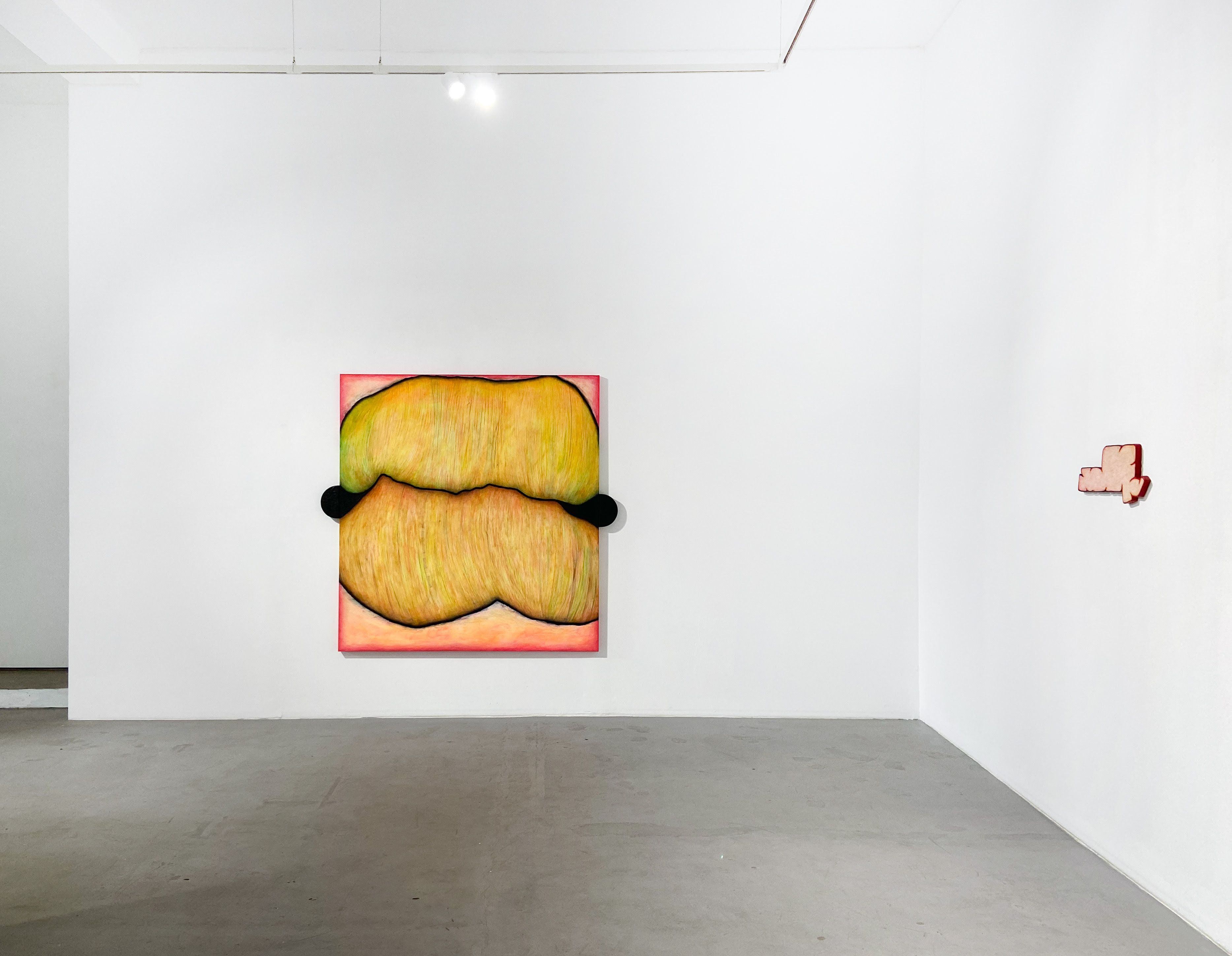 Gabriela Giroletti, Among Ripples and Folds at Kristin Hjellegjerde, photo 4