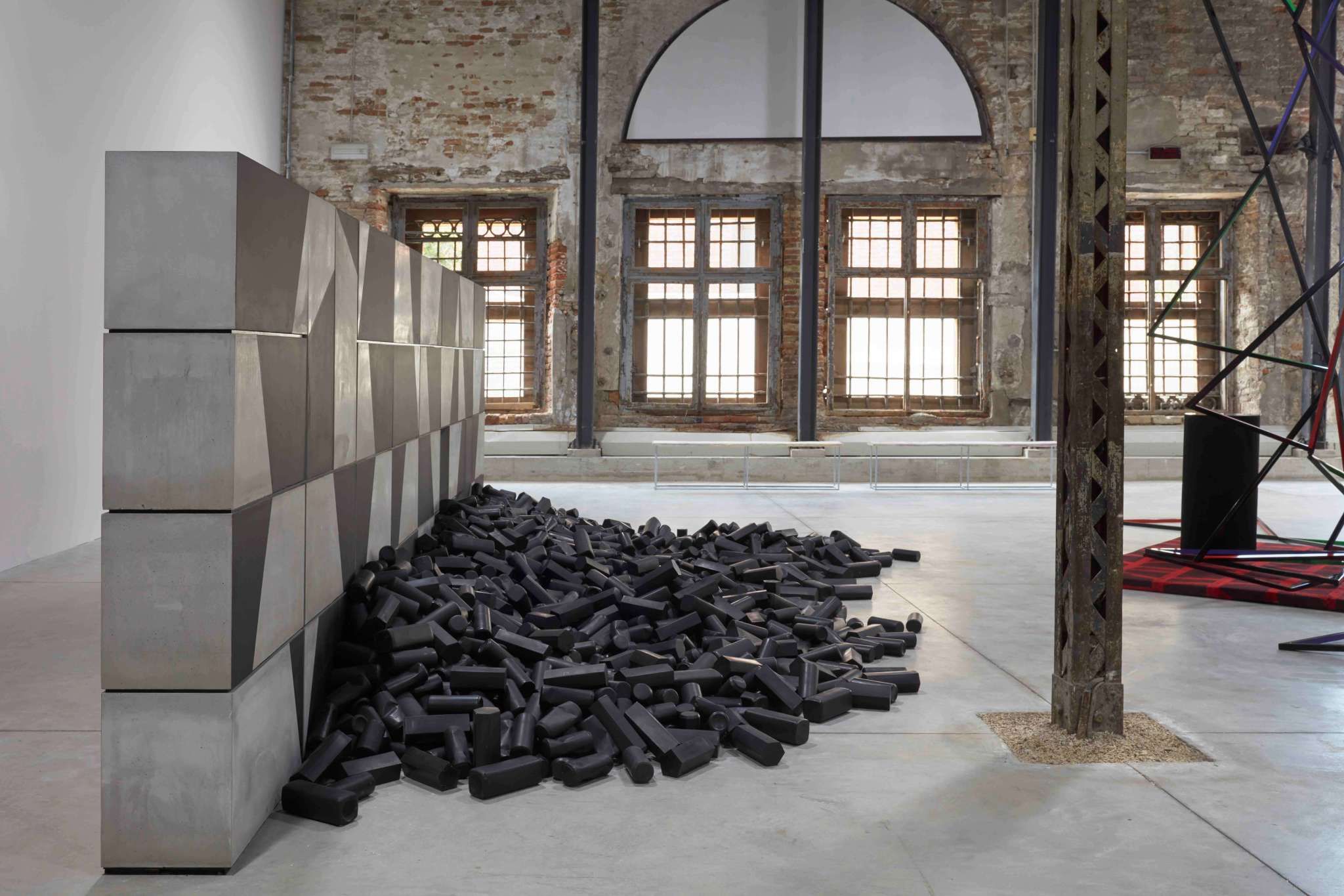 Eva Rothschild, The Shrinking Universe at Irish Pavilion, photo 6