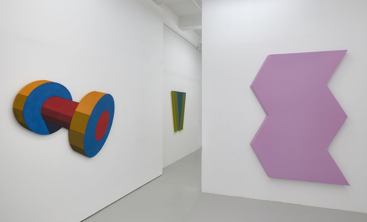Ronald Davis, Paintings: 1960s Through 2010 at David Richard Gallery, photo 5