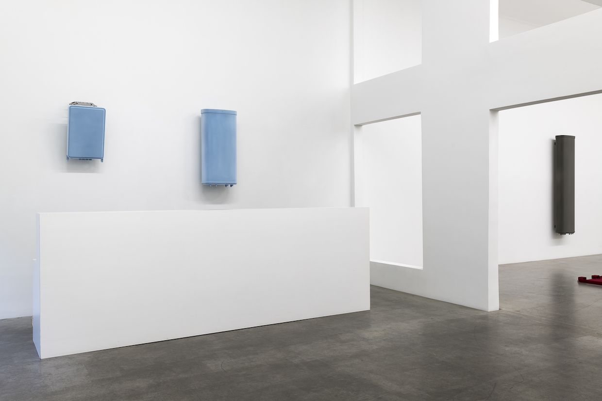 Yngve Holen, 5G at Galerie Neu, photo 2