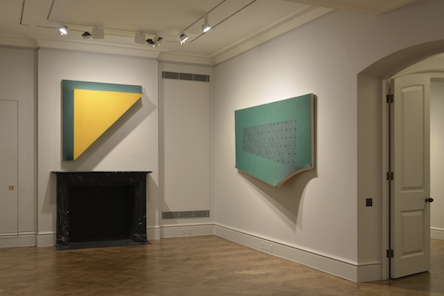 Richard Smith, Shaped Canvases 1966-1972 at Hazlitt Holland-Hibbert, photo 5