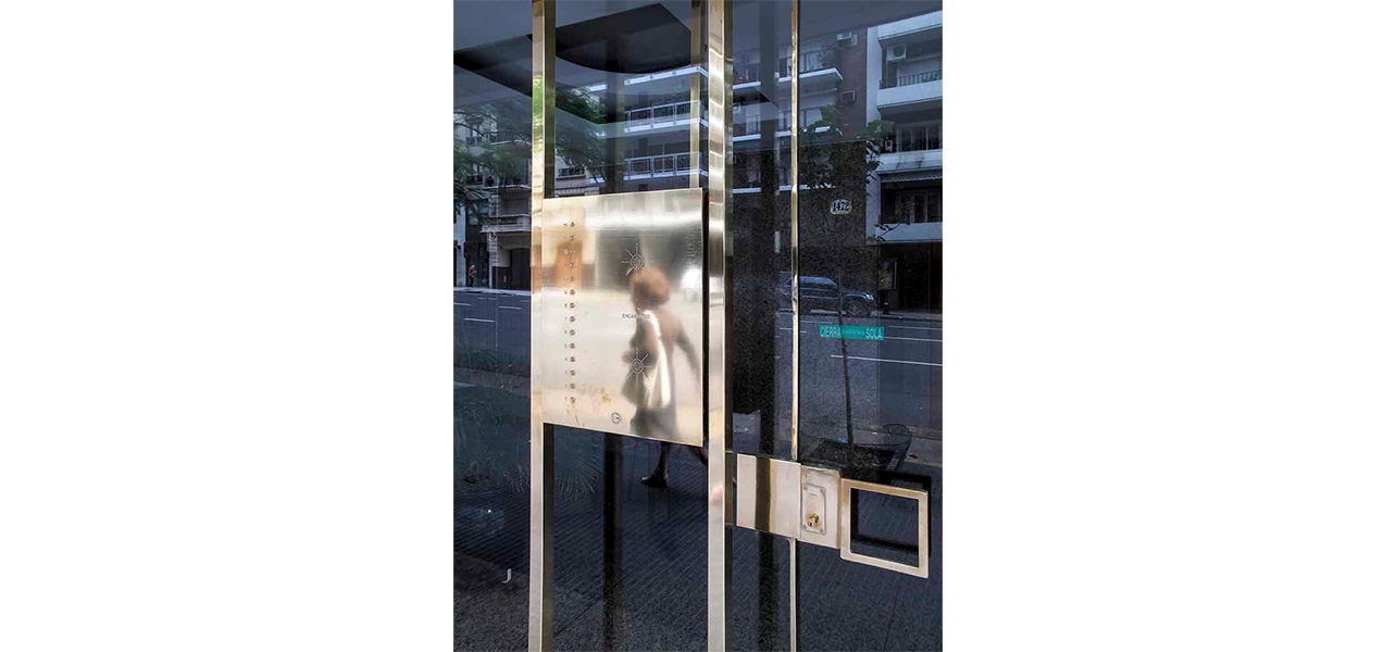 René Balcer, Forensics at Hutchinson Modern & Contemporary, photo 2
