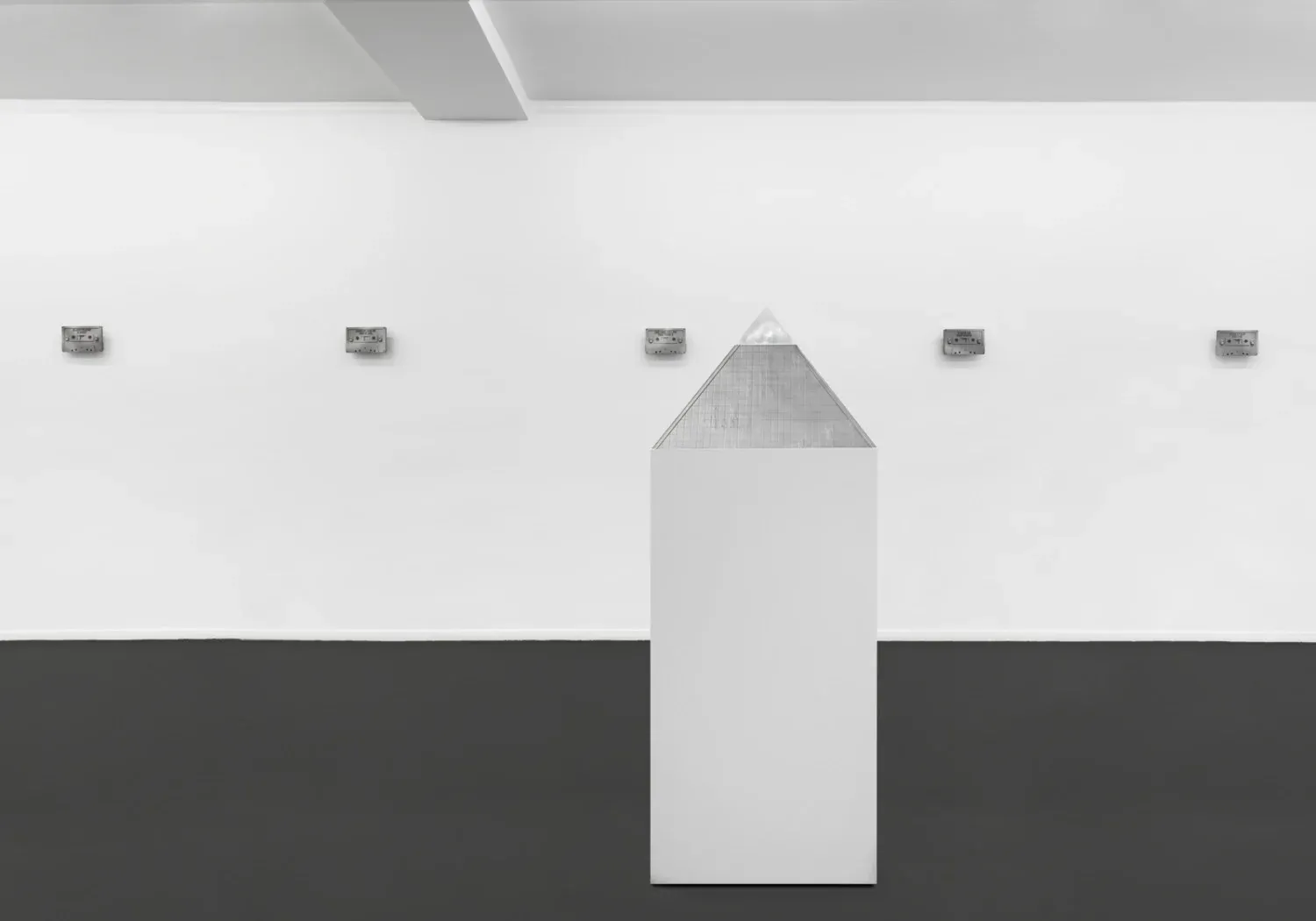 Christelle Oyiri, Heaven’s Worth, Hell on Earth at Buchholz, photo 2