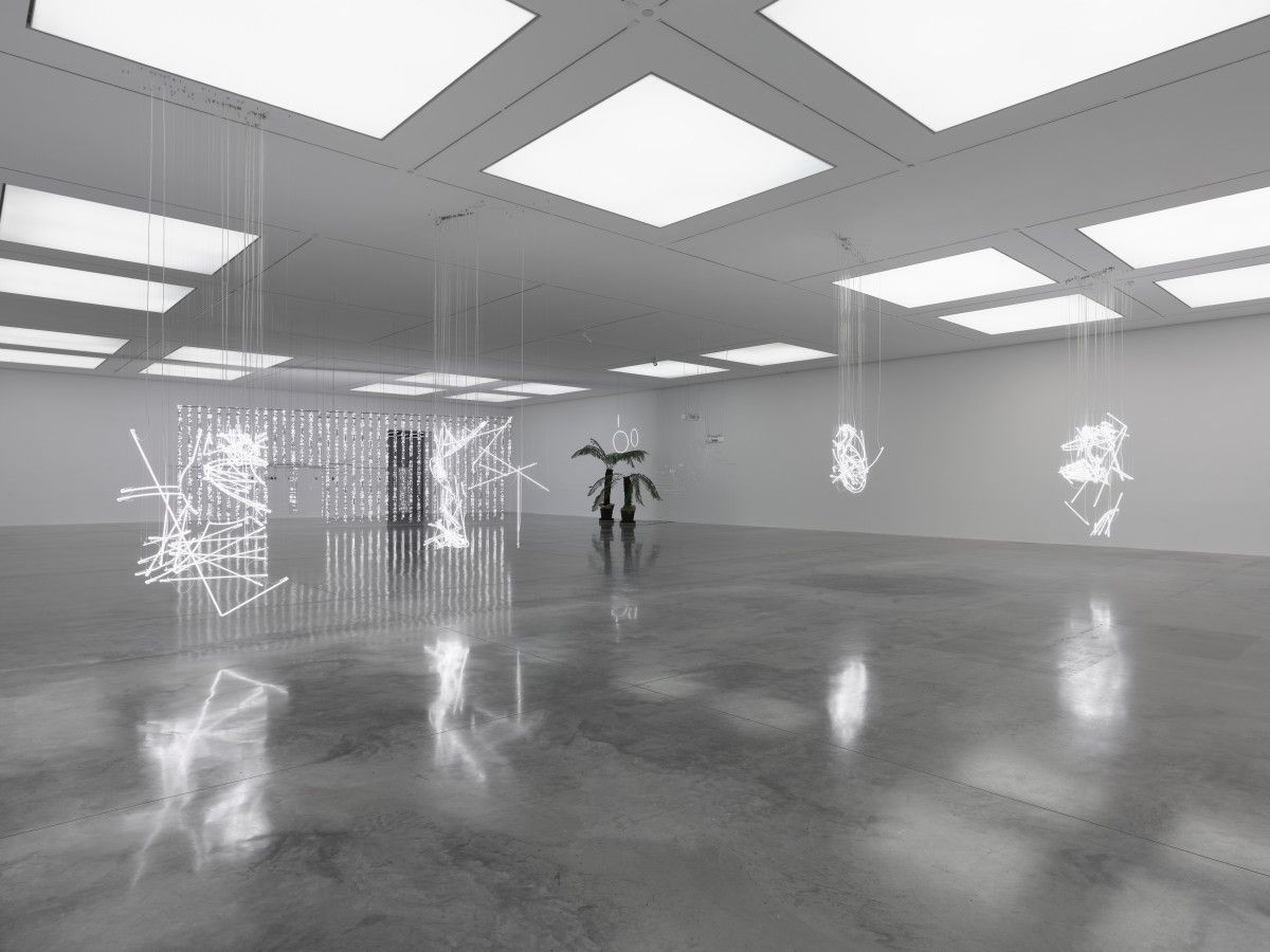 Cerith Wyn Evans, No Realm of Thought… No Field of Vision at White Cube, photo 4