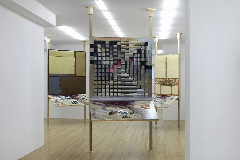 Lucy McKenzie, No Motive at Buchholz, photo 2