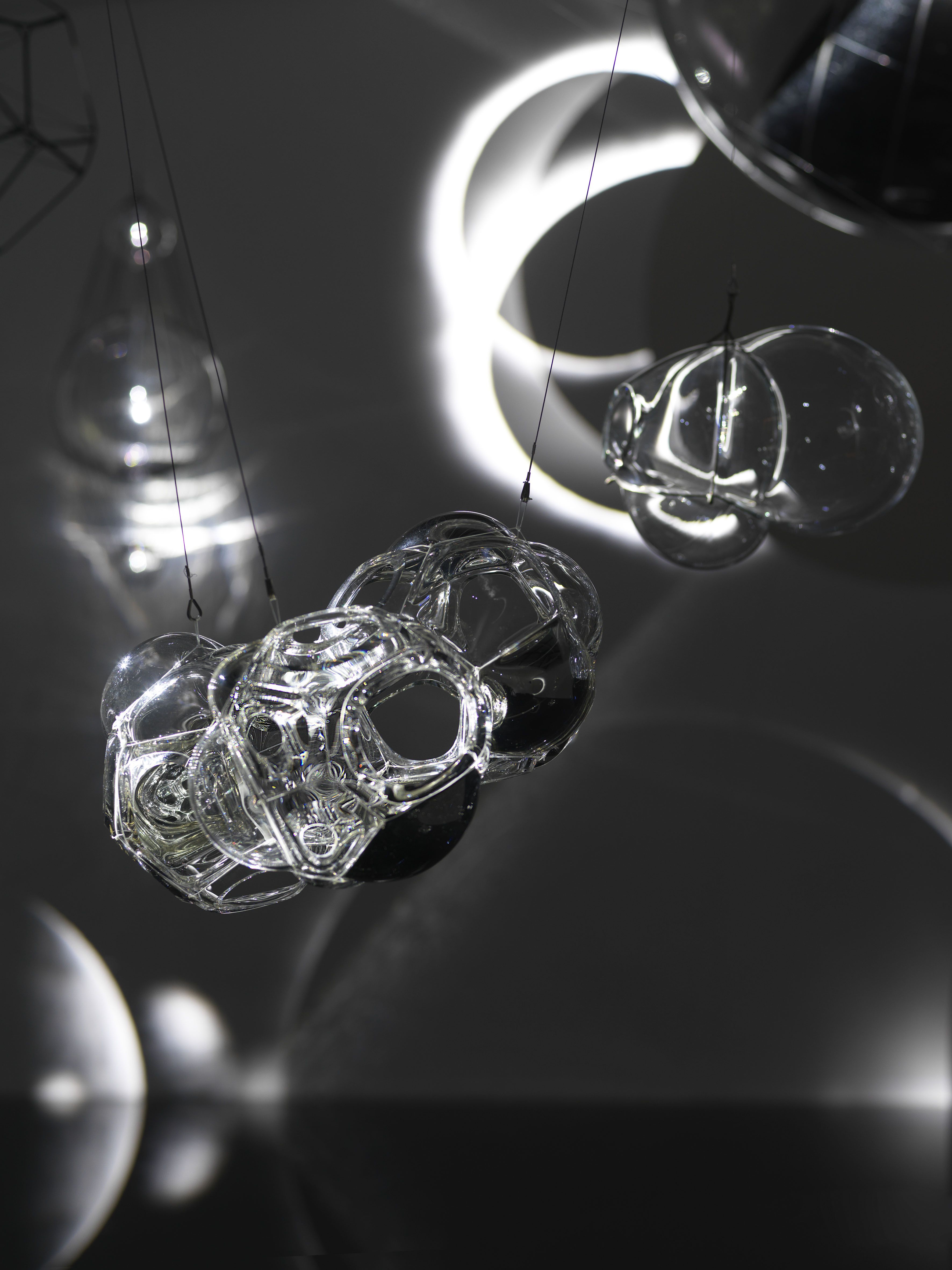 Tomás Saraceno, Tomás Saraceno at Neugerriemschneider, photo 4