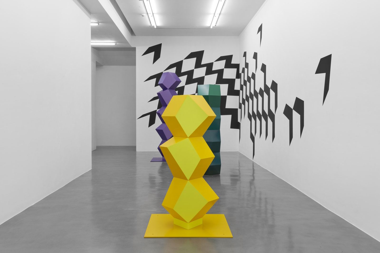 Angela Bulloch, Rainbow Unicorn Rhombus at Simon Lee, photo 5