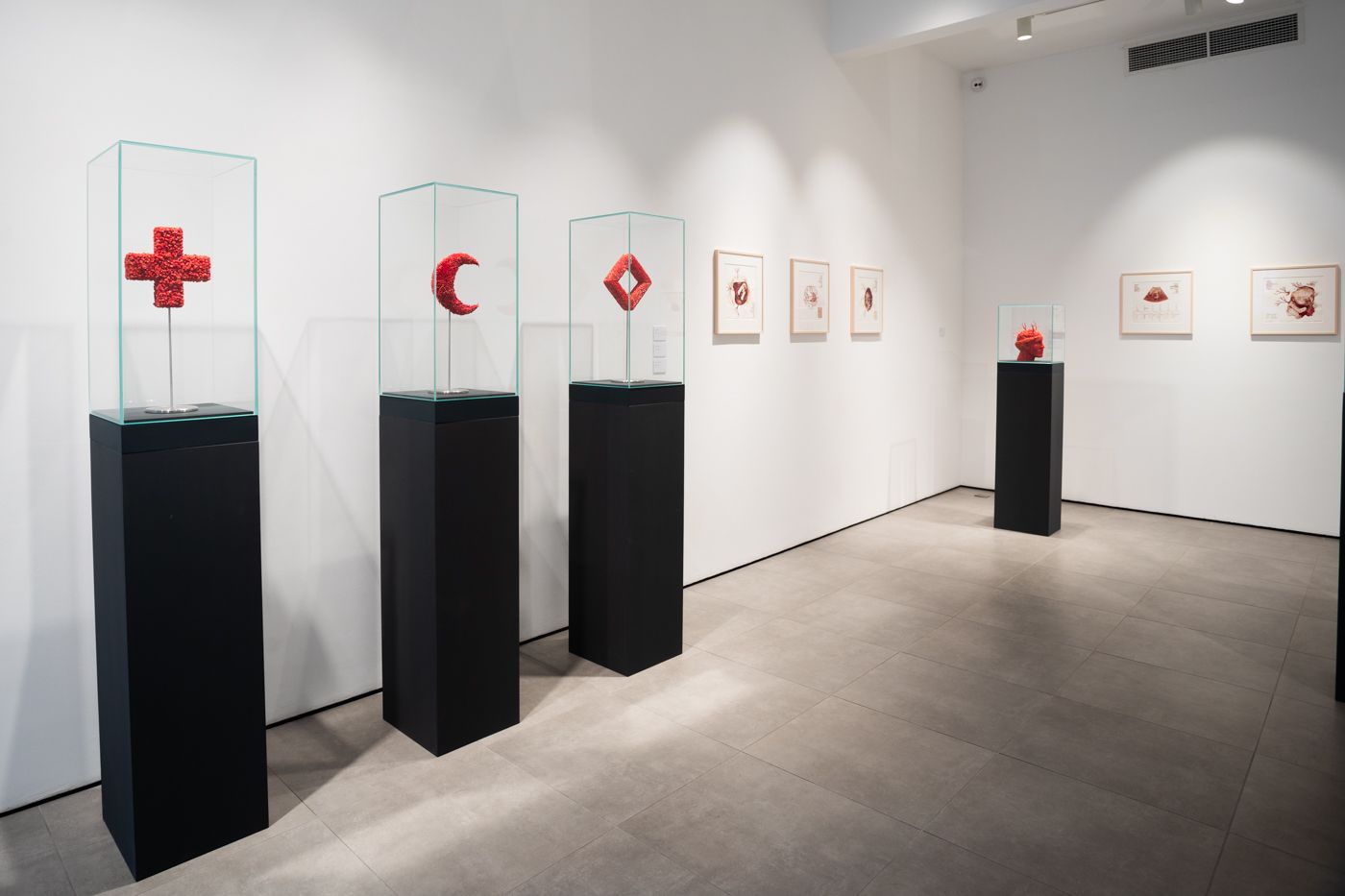 Jan Fabre, Allegory of Caritas (An Act of Love) at Mucciaccia Gallery, photo 2