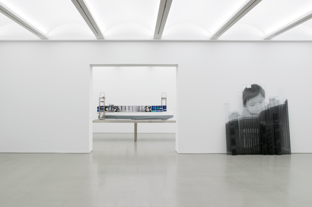JR, Horizontal at Perrotin, photo 4