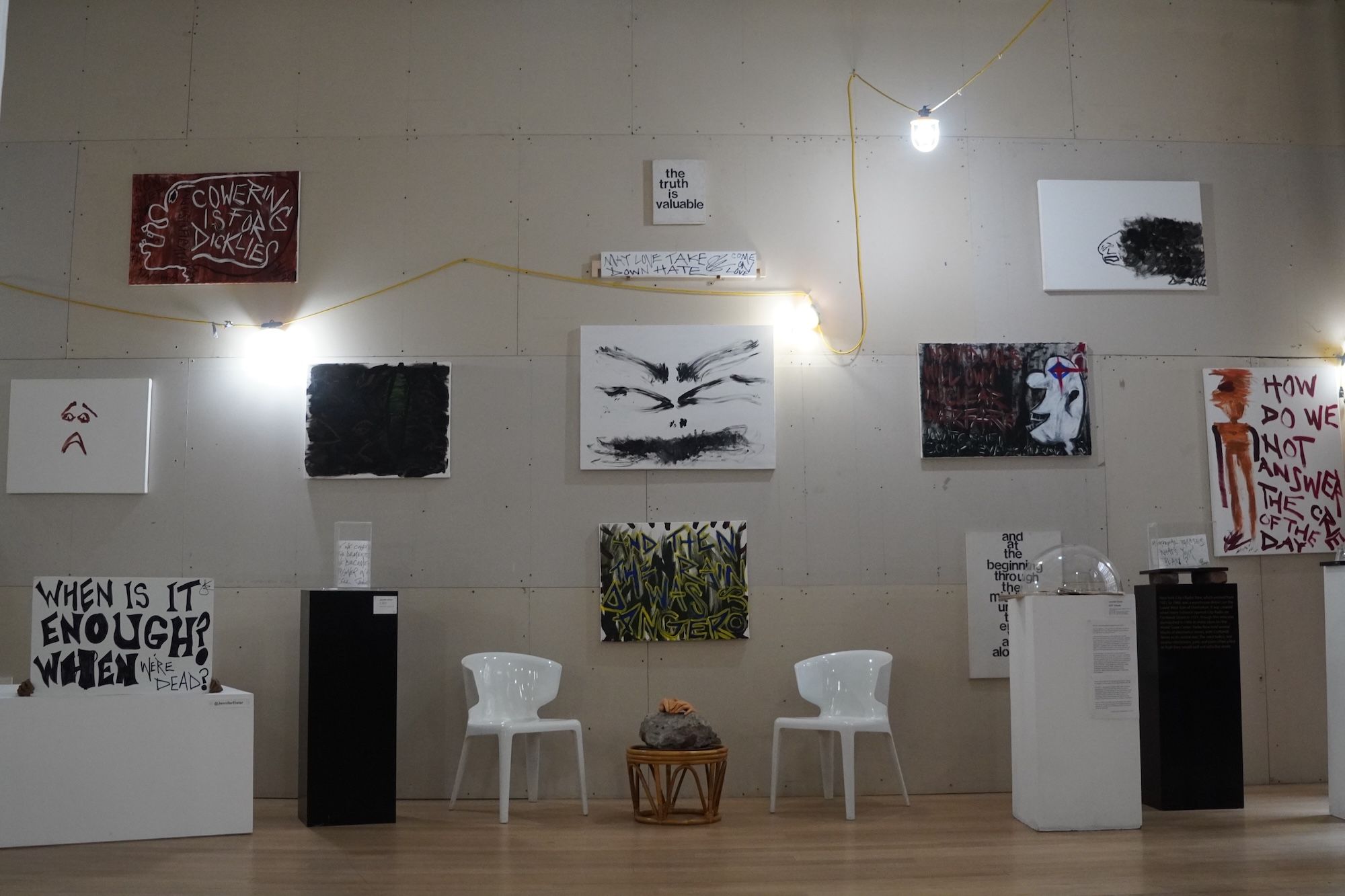 Jennifer Elster, image 16 of 18