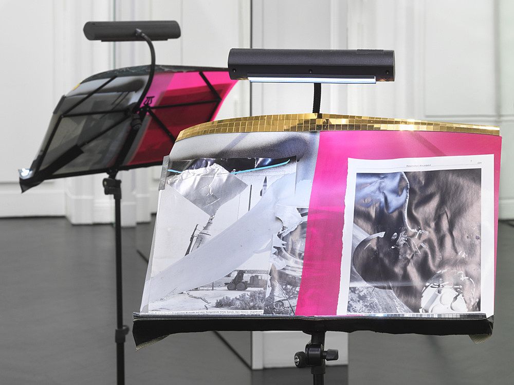 Isa Genzken, Basic Research at Buchholz, photo 2