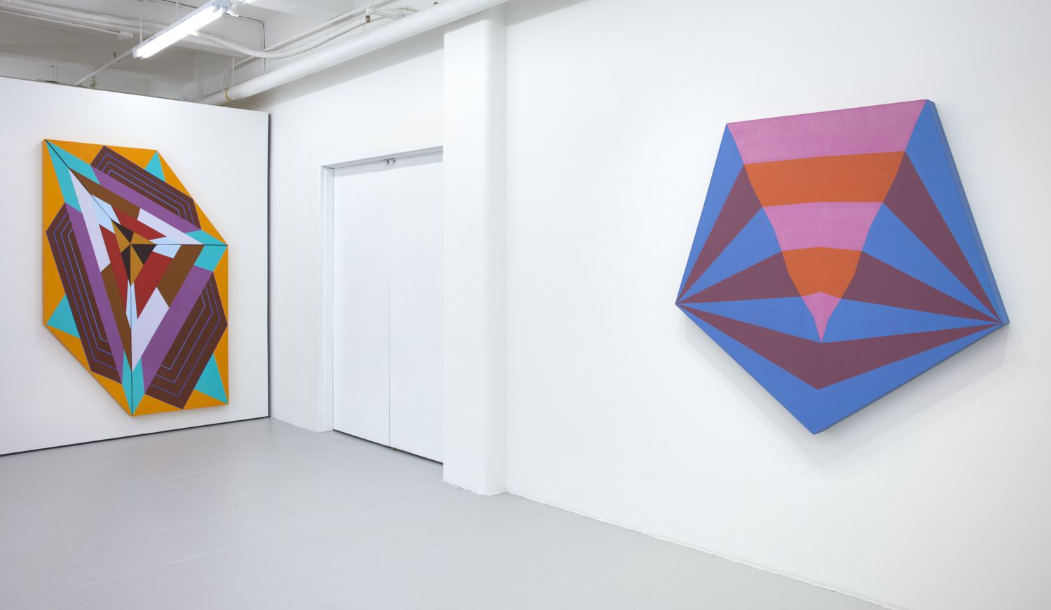 Ronald Davis, Optical, Shaped and Color Abstractions: Paintings 1963 - 1965 at David Richard Gallery, photo 7
