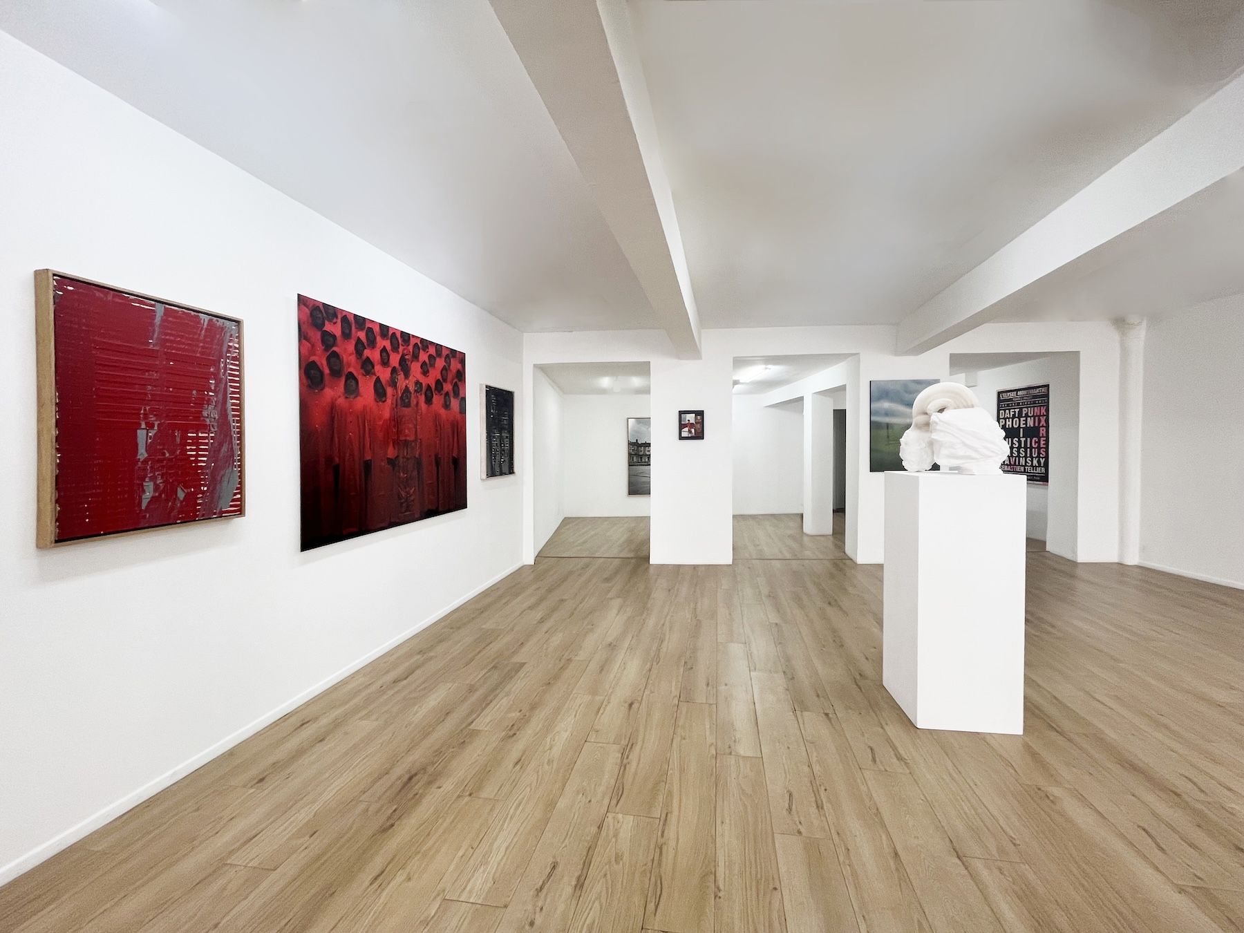 Apparitions: A Curatorial Perspective by Hubert Barrère, Apparitions: A Curatorial Perspective by Hubert Barrère at Danysz, photo 3