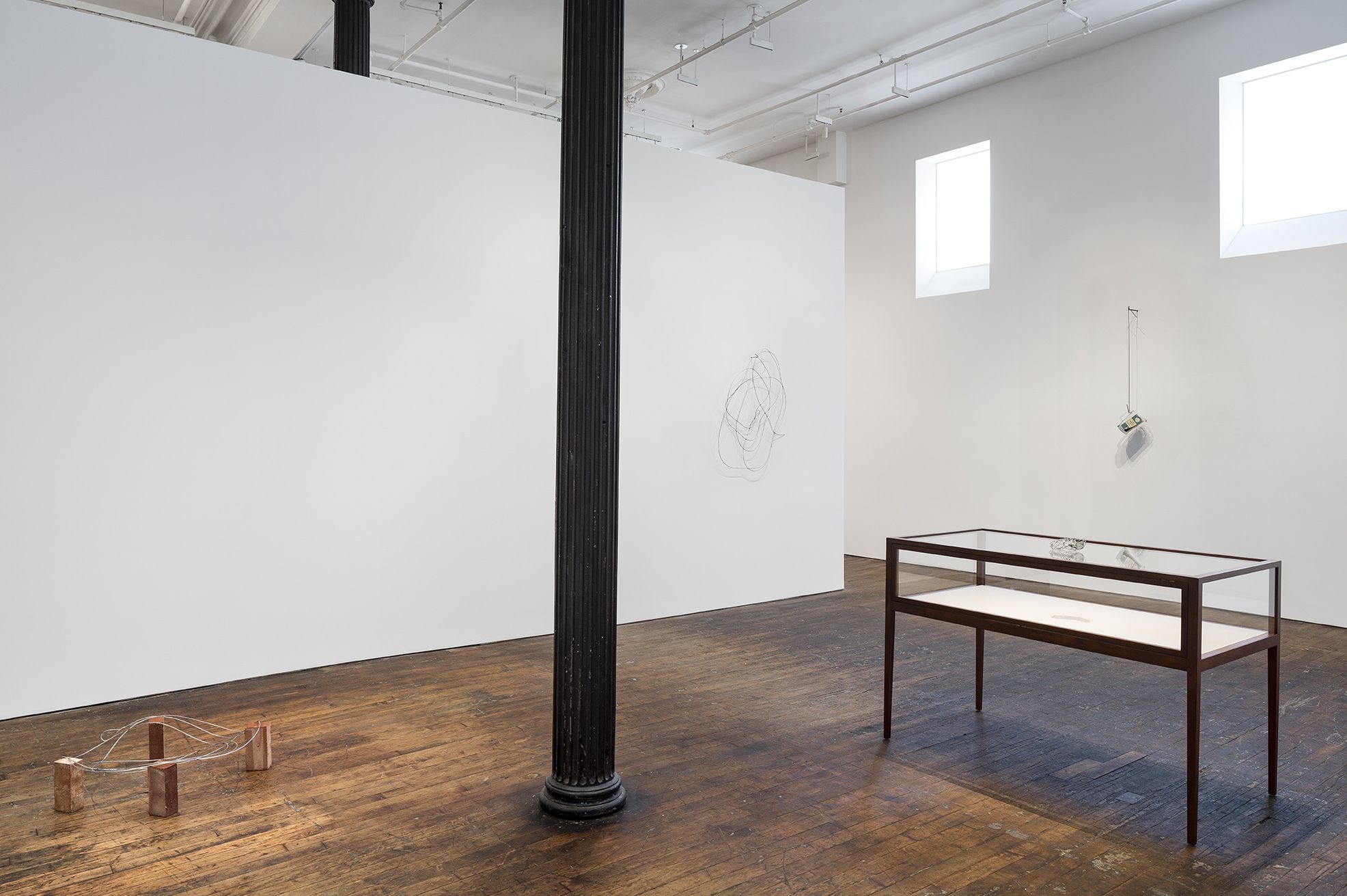 Richard Wentworth, Richard Wentworth at Peter Freeman, photo 3
