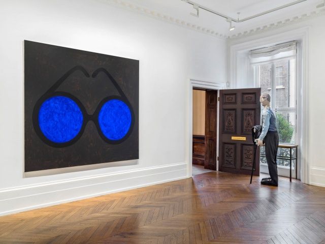 Raphaela Simon, Erdbeeren at Michael Werner, photo 7