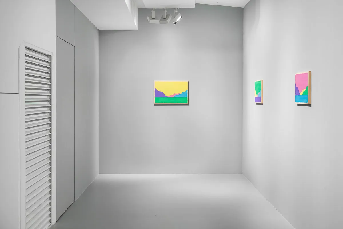 Ugo Rondinone, In Beauty Bright at Gladstone, photo 2