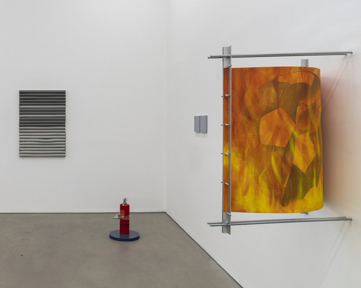 Objects in the Mirror, Objects in the Mirror at Swivel Gallery, photo 3
