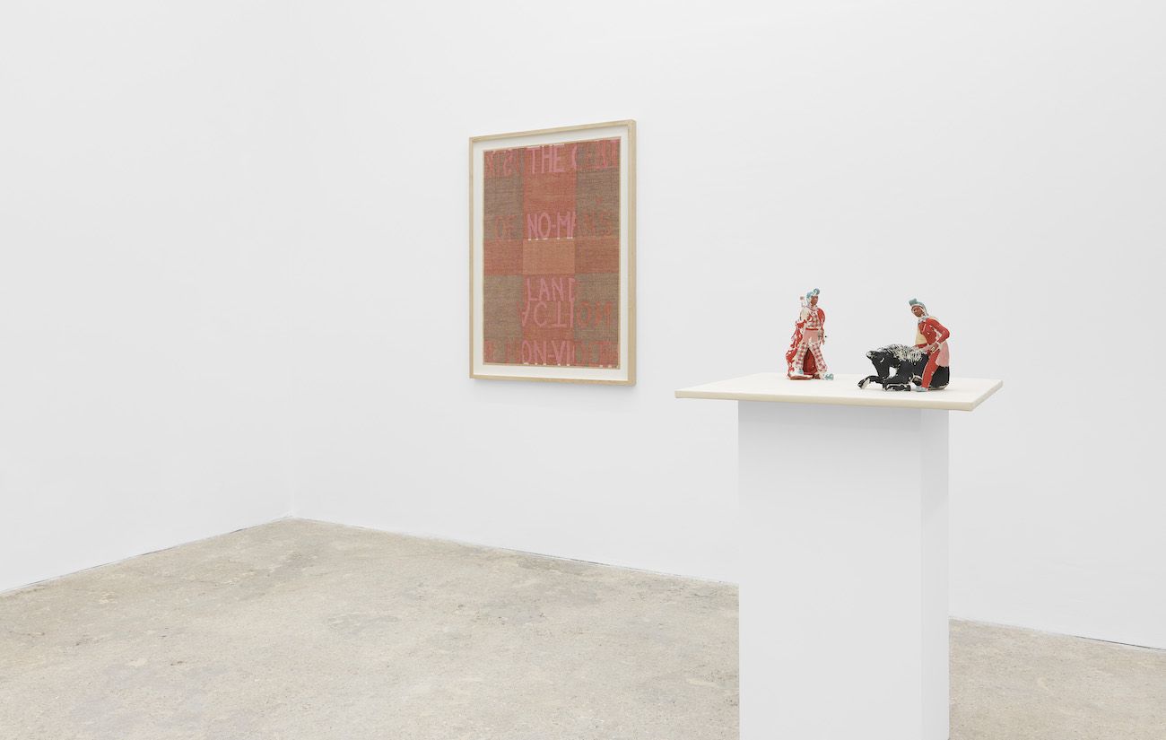 Ellen Lesperance, Stay in the Centre of No-Man’s Land at Hollybush Gardens, photo 3