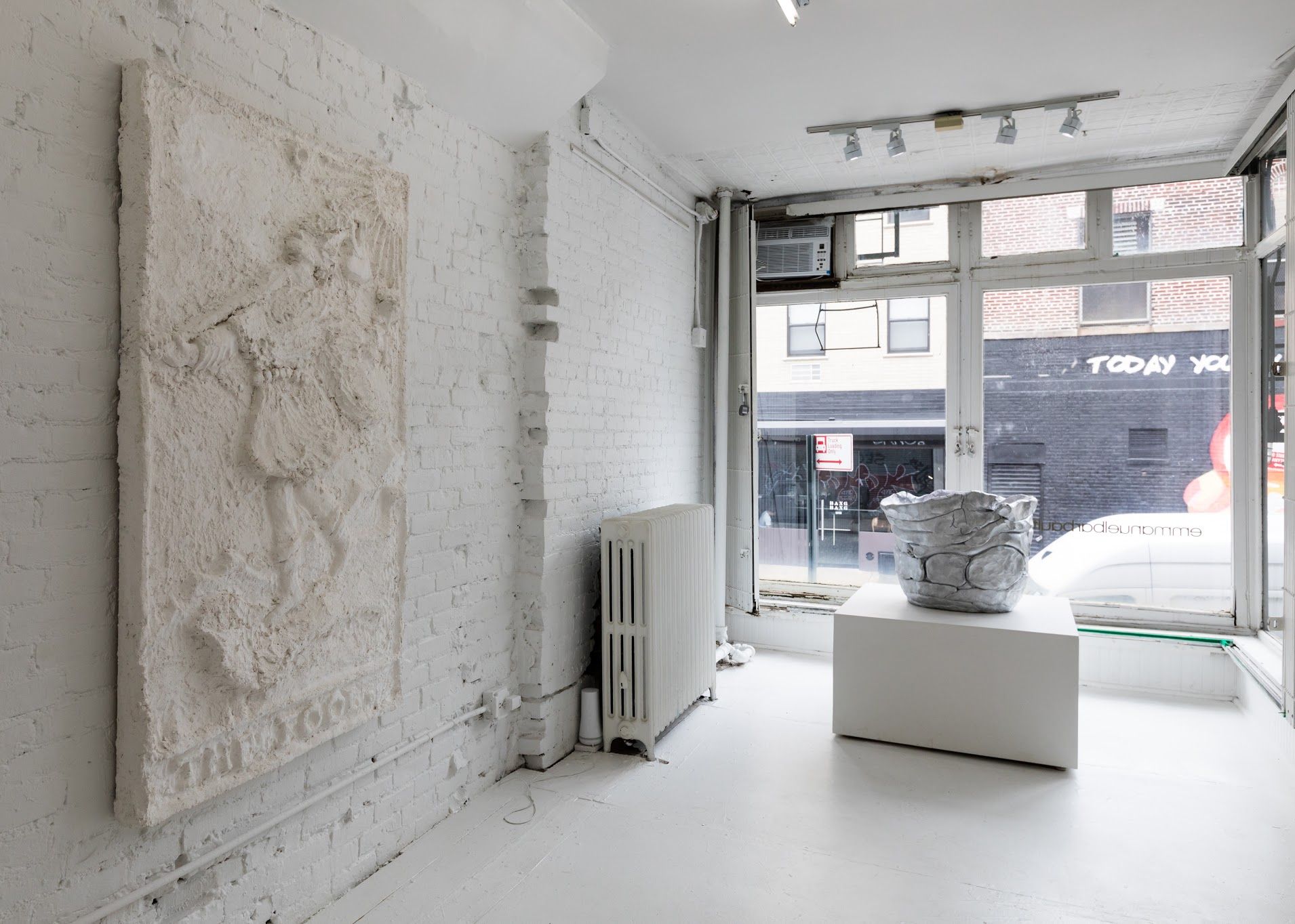 Invincible Summer, Invincible Summer at Emmanuel Barbault, photo 5