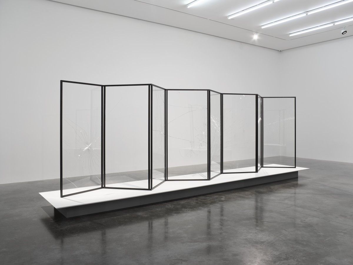 Cerith Wyn Evans, No Realm of Thought… No Field of Vision at White Cube, photo 7