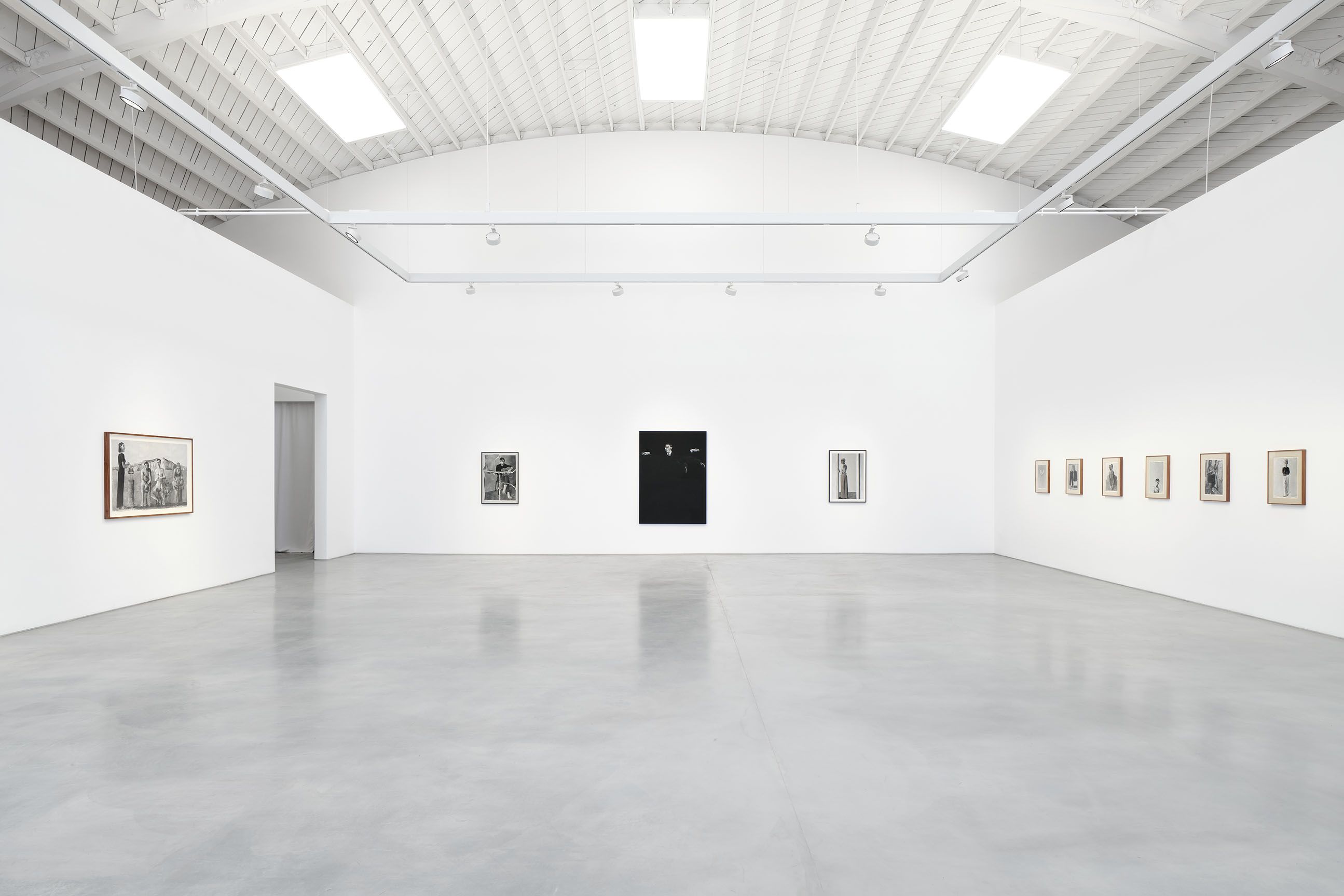 Lenz Geerk, Schwarzweiß at Roberts Projects, photo 3