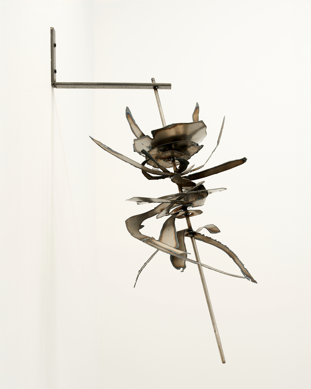 Jiwoong, Tread Water at Blade Study, photo 2