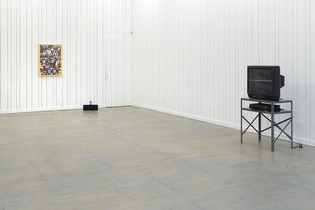 Jonathan Horowitz, 402 Dots, Line, and the One Note Samba at Karma, photo 2