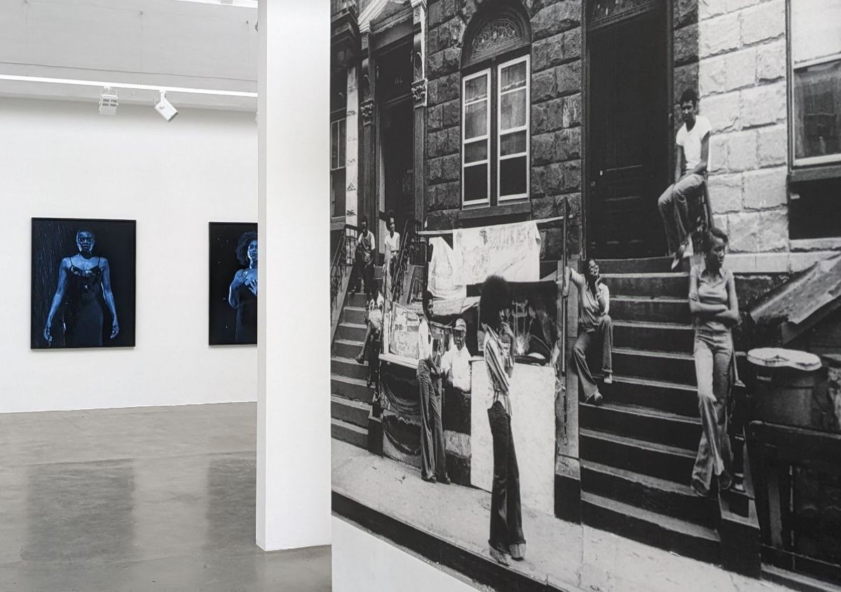 Carrie Mae Weems, People in Conditions at Barbara Thumm, photo 2