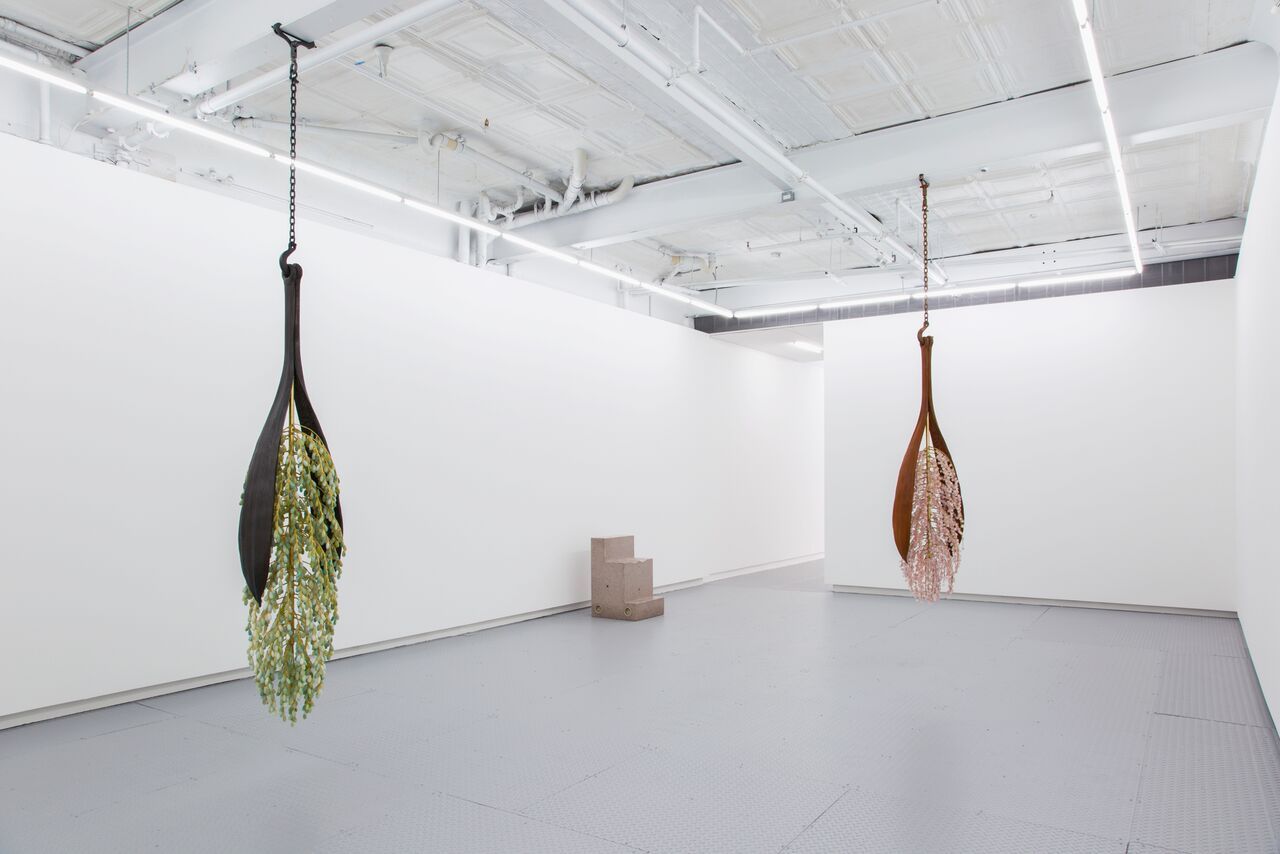 Kathleen Ryan, Pink Hook Iron Eyes at Arsenal Contemporary Art, photo 6
