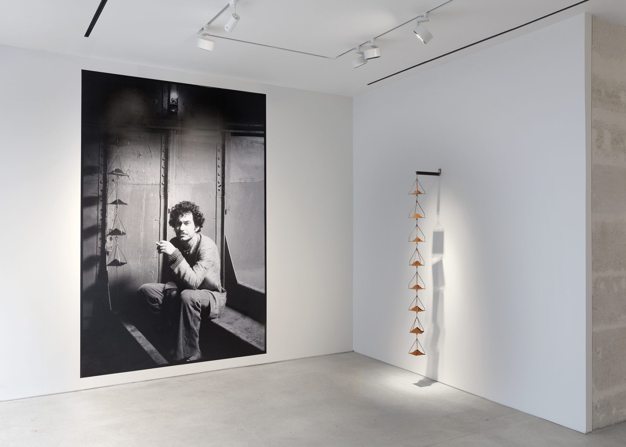 Jannis Kounellis, image 8 of 10