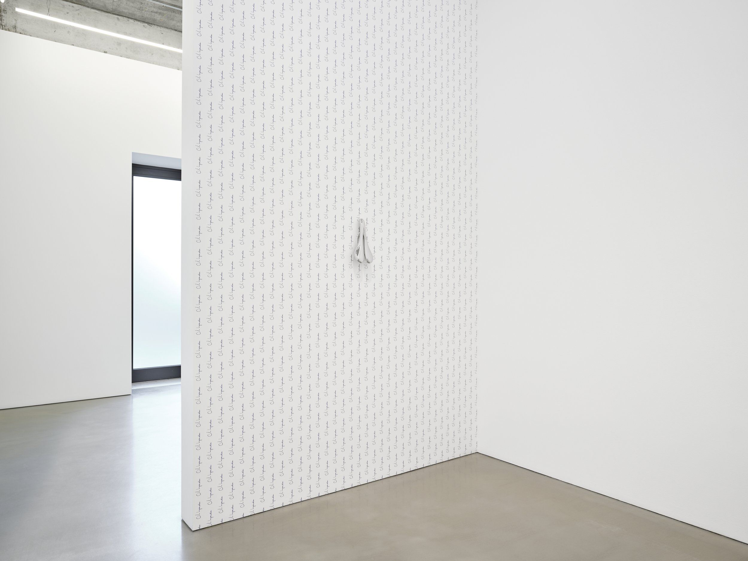 Alexandra Bircken, Gebrochenes Pferd at Herald St, photo 5