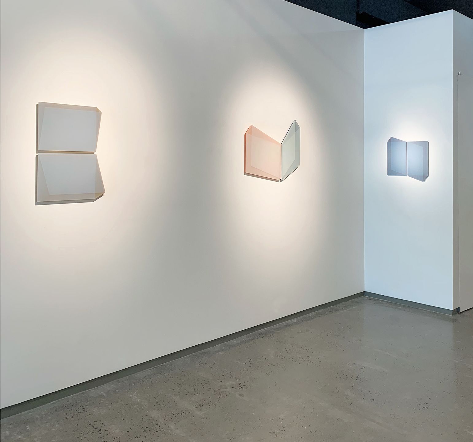 Karlyn Sutherland, Articulated Atmospheres at Heller Gallery, photo 2