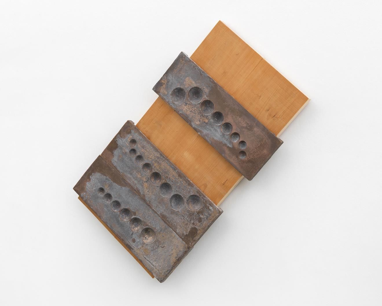 Richard Rezac, Pleat at Luhring Augustine, photo 2
