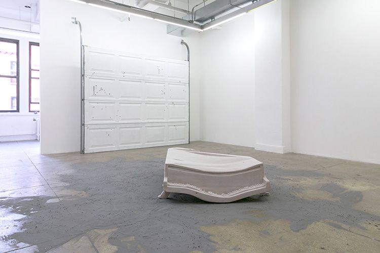 Olivia Erlanger, Dog Beneath The Skin at Balice Hertling, photo 3