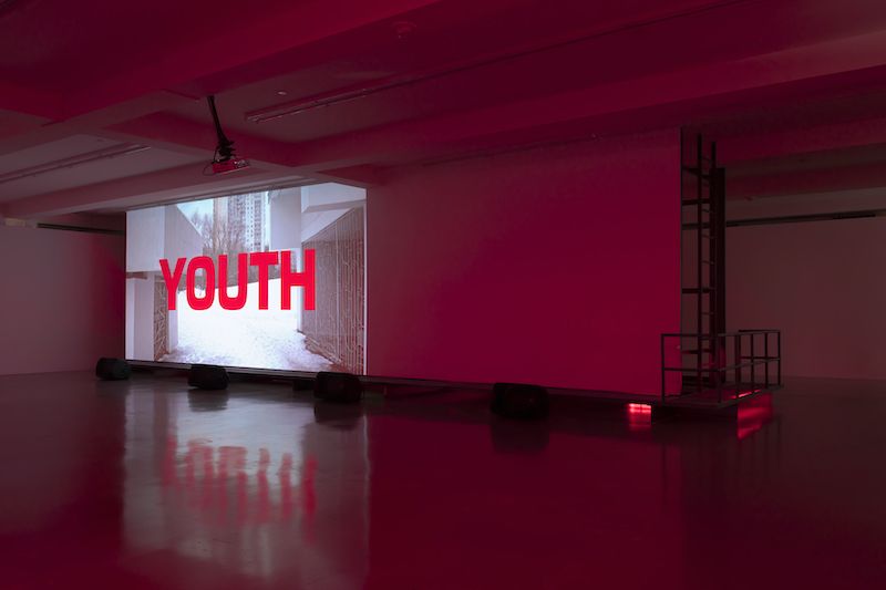Anne Imhof, Emo at Sprüth Magers, photo 9